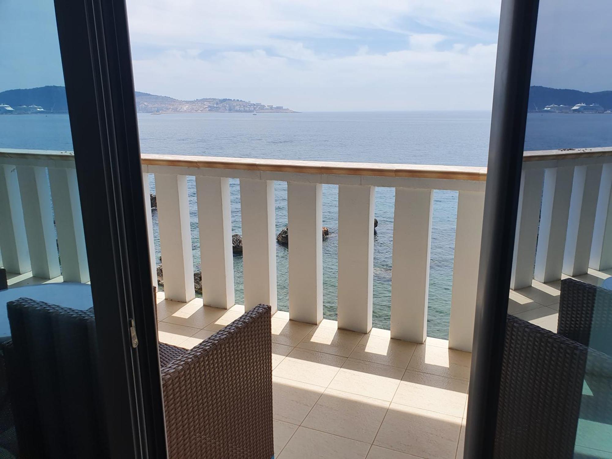Sunset View Apartments Bar Chambre photo